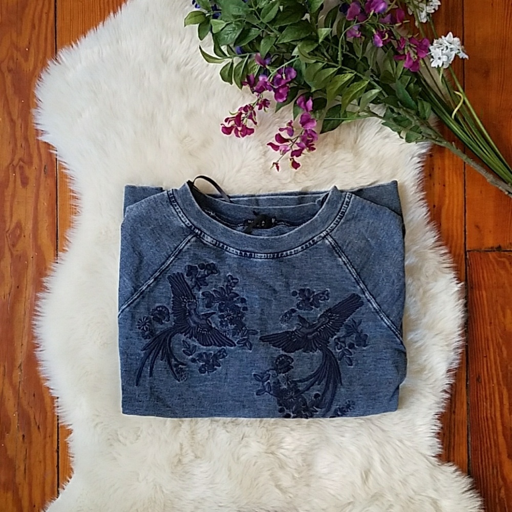 NWOT embroidered denim shirt sweatshirt